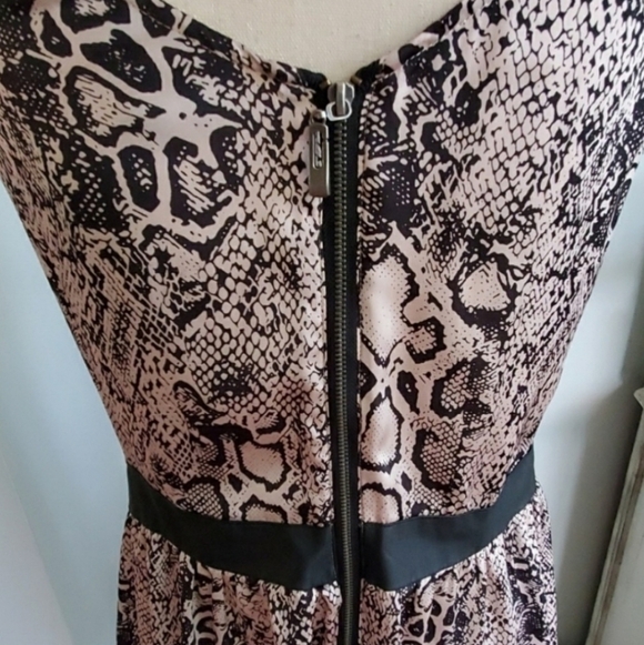 Mossimo Snake Reptile Print Faux Leather Trim Sleeveless Dress Size Small - Picture 7 of 8